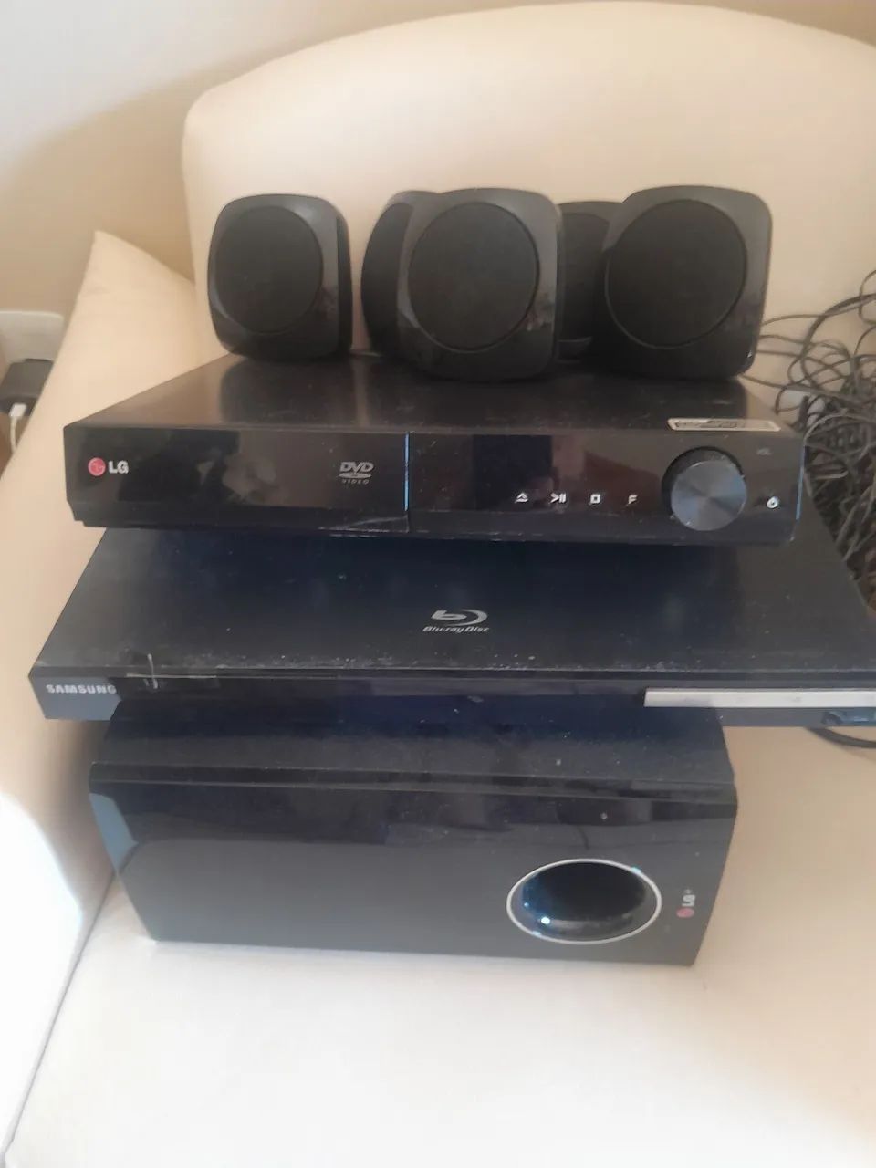 DVD HOME THEATER LG// TV LED SONY 40 POLEGADAS