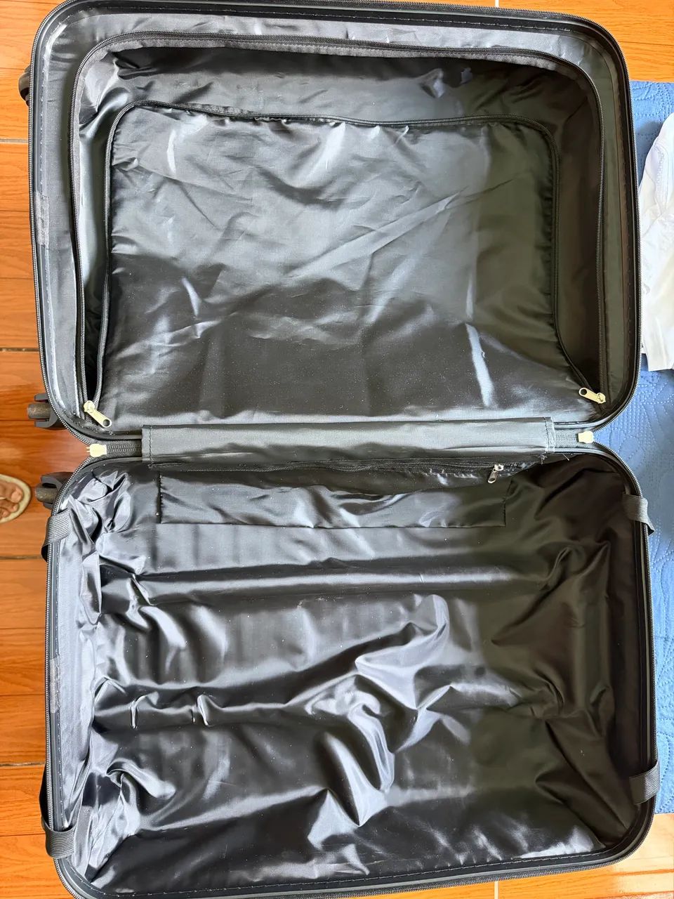 mala de viagem preta 23kg com rodinhas - Foto 3