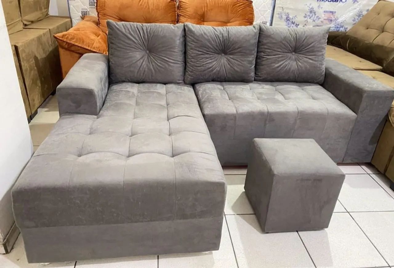 Sofá cheisy trabalhado três lugares novos e completos, várias cores  - Foto 2