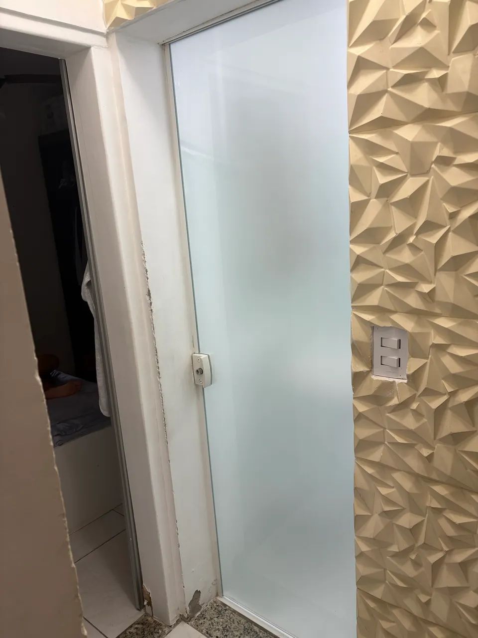 Porta de banheiro vidro chateada 080x210 - Foto 2