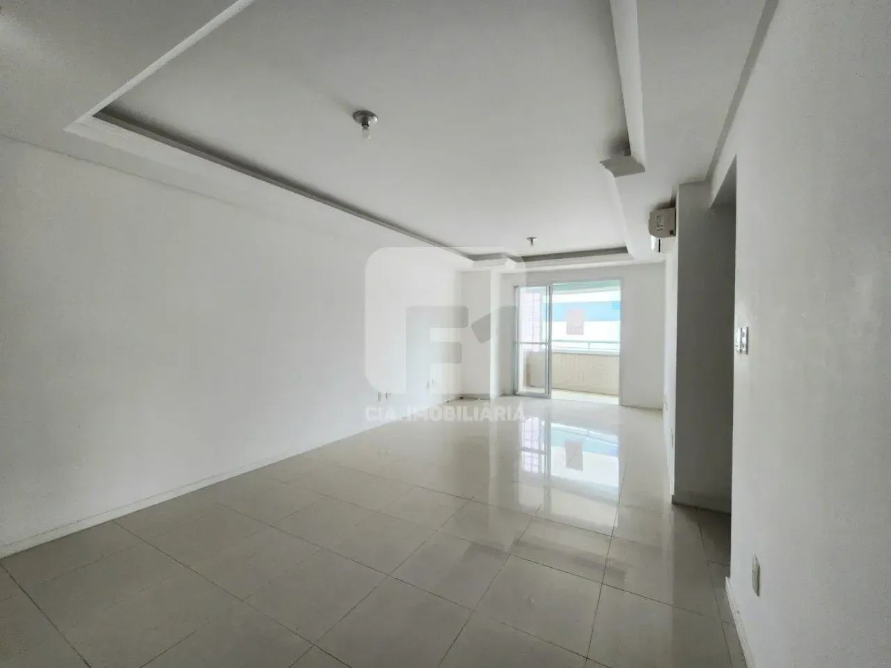 Apartamento com 2 dormitórios em região nobre no Centro - Foto 3