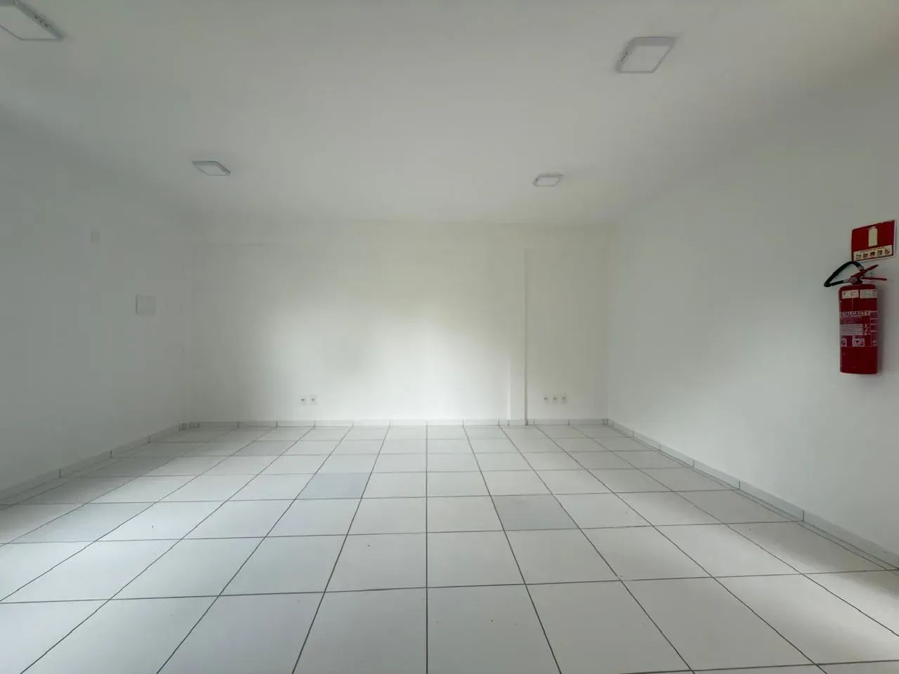 Sala para aluguel tem 40 metros quadrados em Ininga - Teresina - PI - Foto 4
