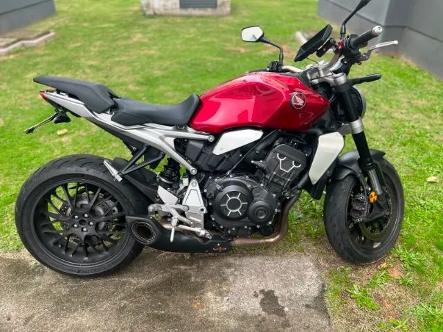 HONDA CB1000R - IMPECÁVEL