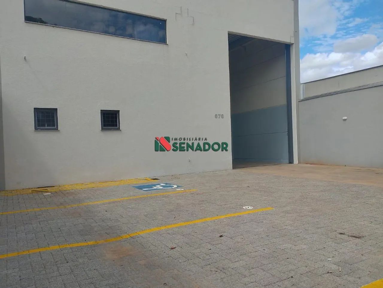 Barracão para alugar em Londrina, Sol, com 175 m² - Foto 2
