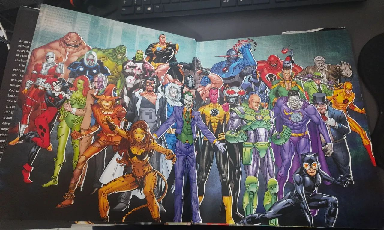 Livro DC Comics: Super-Villains: The Complete Visual History - Foto 3