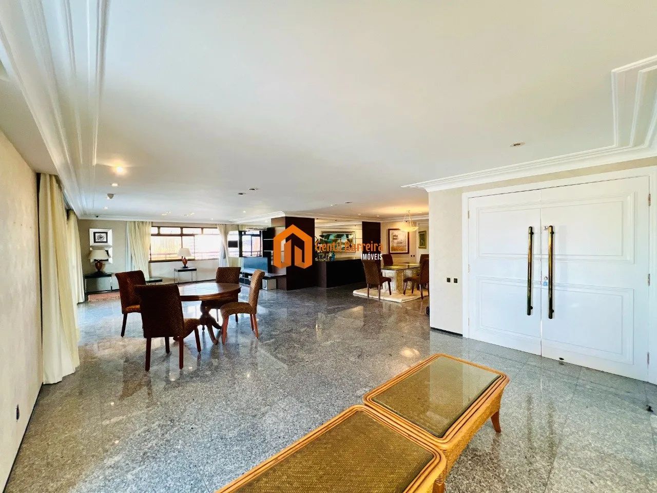 Tudo Surpreende Neste Apartamento de 330m² - Foto 2