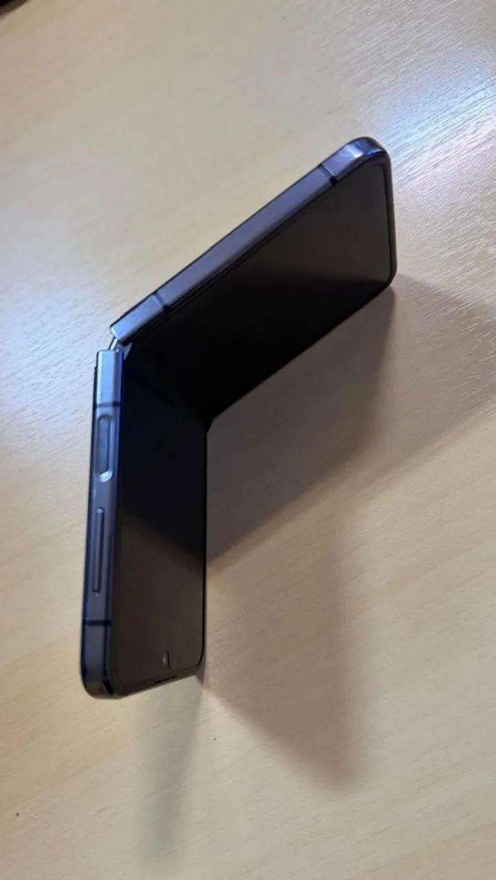 Sansung Zflip 5 - Foto 2