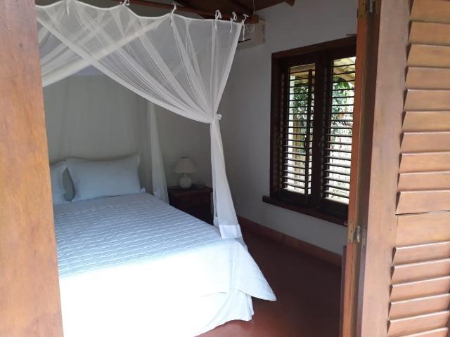 RE/MAX Safira aluga casa para temporada em área de preservação, em Trancoso - BA - Foto 11