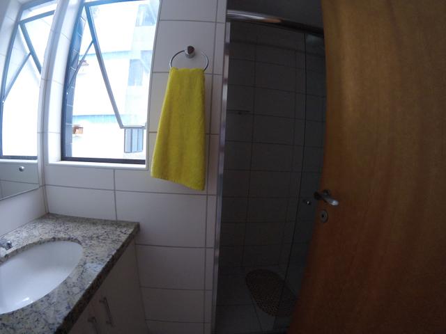 Quarta e sala a 50 metros da praia - Foto 11