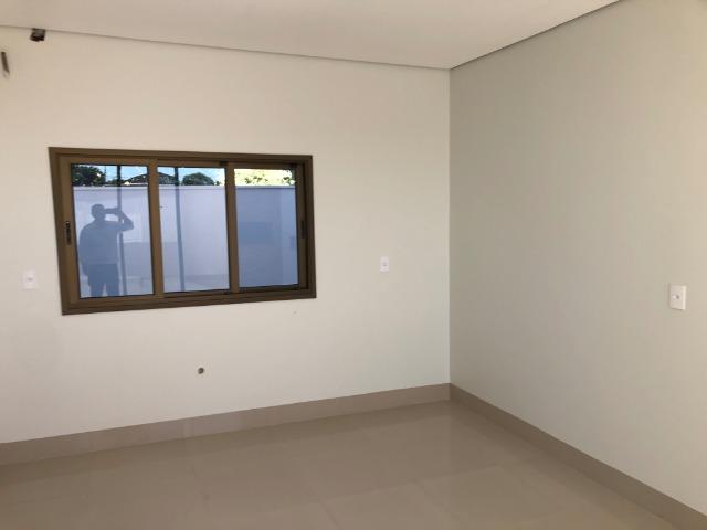 Sobrado 200 m2, acabamento Top, 03 Suítes, em Tangará, aceito carro, terrenos, casa menor - Foto 4