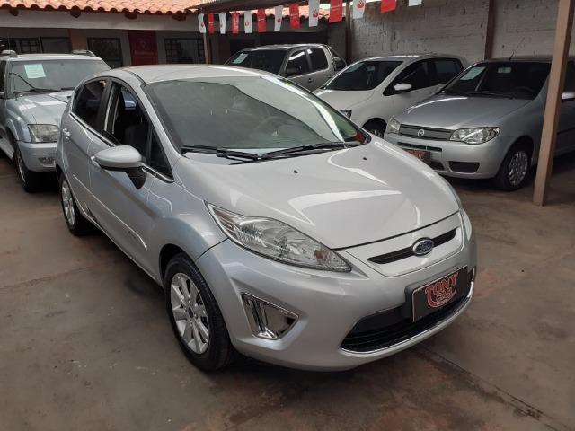 Ford/ New Fiesta Hatch HA SE completo - Muito Conservado - Foto 7