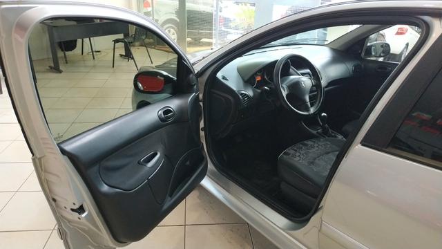 Peugeot 207 XR (2009) Completo - Foto 7