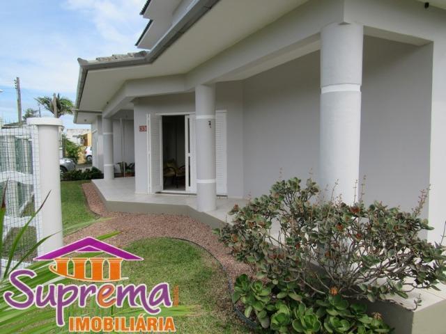 51-99286.3405/ C073. Lindo sobrado em esquina!Apenas 150m do mar! - Foto 3