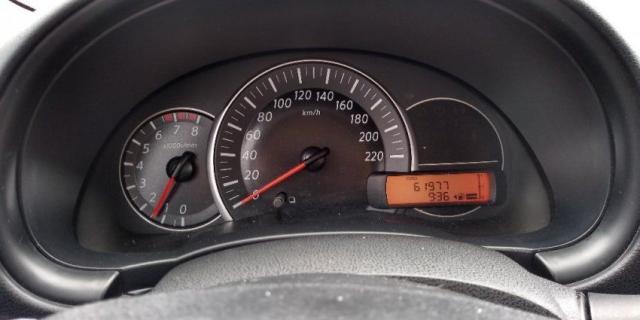 NISSAN MARCH SV 1.6 16V FLEXSTART Azul 2014/2015 - Foto 8