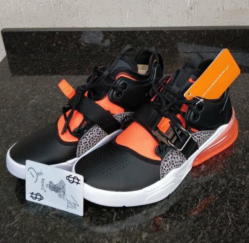 Nike Air Force 270