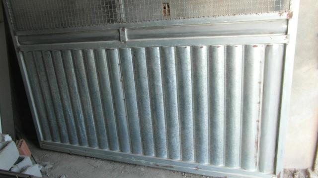 Portao metalon com chapa lambril 2,45x2,33 - Foto 2