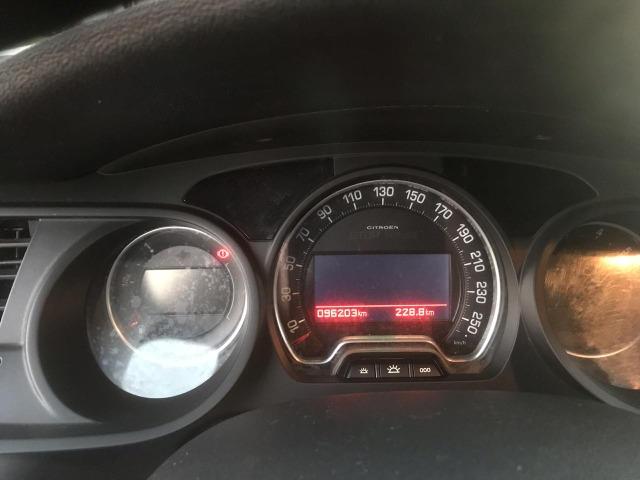 Citroen C5 Exclusive 2.0 ano 2011 troco em maior valor - Foto 9