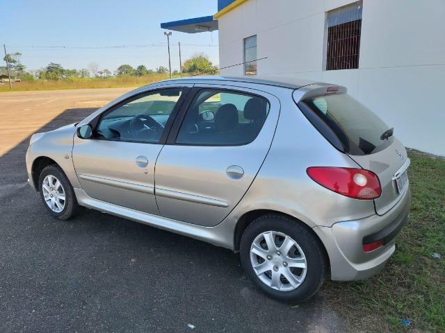 Peugeot 207 XR 1.4 2011 MT - Foto 2