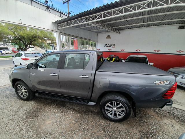 Hilux srx diesel 4x4 top km 38.000 R$144.900.00