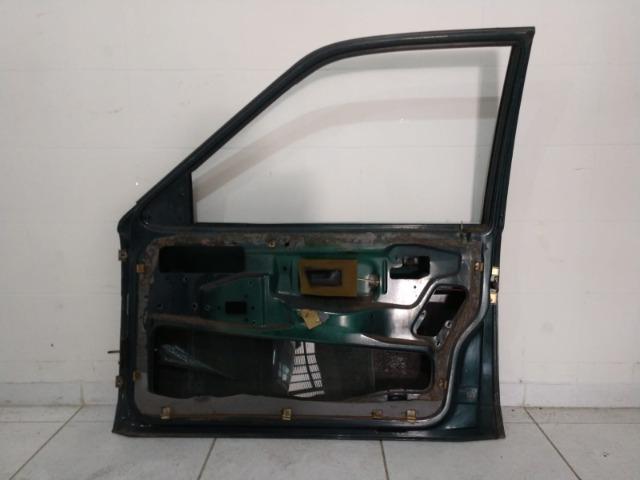 Porta dianteira direita VW Santana 91 a 06 - Foto 2