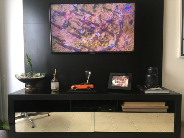 Rack com painel e gavetas em espelho- Tok Stok