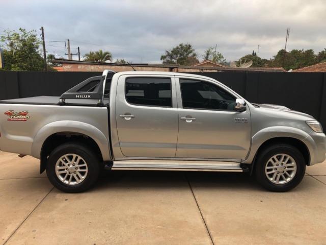 Hilux a venda