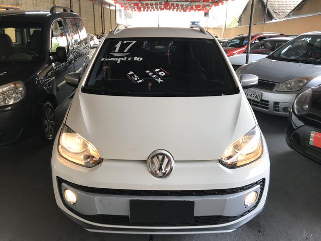 UP CROSS TSI 2017 1.0 completo com rodas de liga leve e faróis de milha