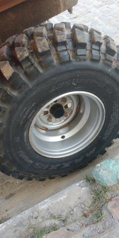 Quadriciclo Honda 4x4 25 mil , tem conversa