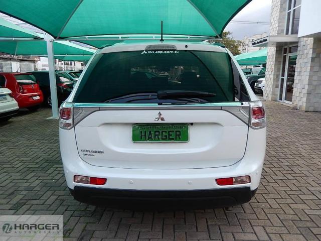 Mitsubishi Outlander 2.0 - Foto 10