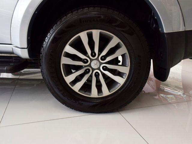 Pajero Dakar HPE 3.2 180 CV - Diesel 4x4 ( Blindado ) 2017 - Foto 15