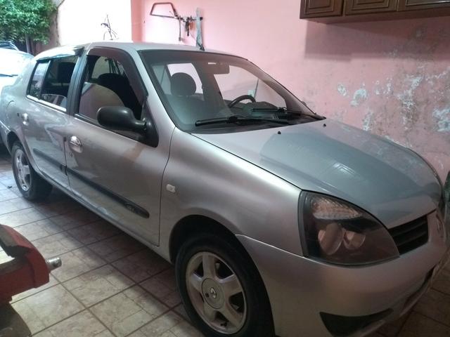 Renault Clio mod 2008 sedan 1.0 16v 4portasAuthentique - Foto 9