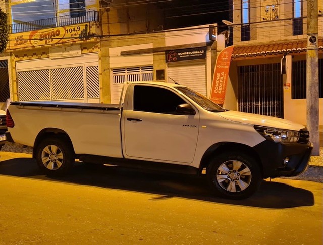 HILUX 4X4 CABINE SIMPLES 2.8 TOYOTA