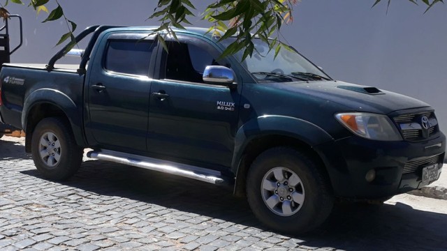 HILUX 4X4 TURBO D4-D AUTOMÁTICA DIESEL