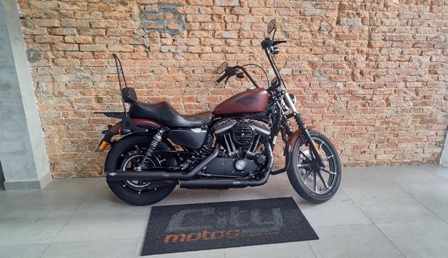 HARLEY DAVIDSON XL 883 N **LINDONA**