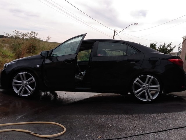 COROLLA XEI 2015