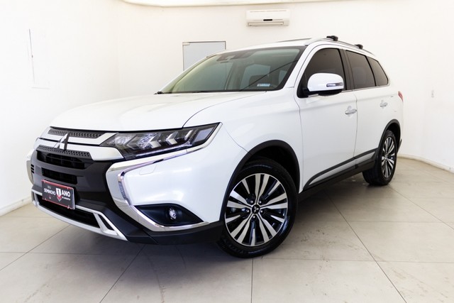 MITSUBISHI OUTLANDER 2.2 HPE-S 5P