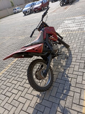 MOTO DE TRILHA