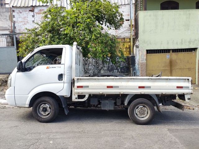 KIA BONGO CARROCERIA DE FERRO DIESEL UNICO DONO