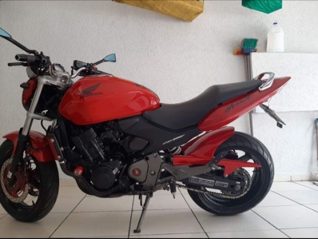 HONDA HORNET 2004 - PARCELAMOS 