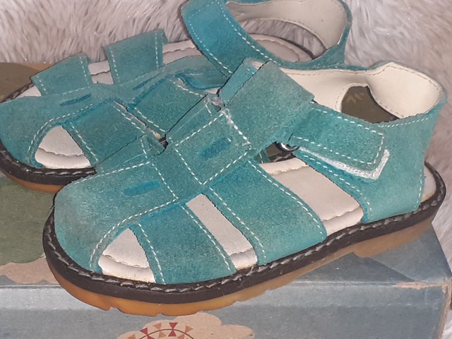 Sandalia infantil tam 23/24 - Artigos infantis - Santa Efigênia, Juiz de  Fora 1012751882 | OLX