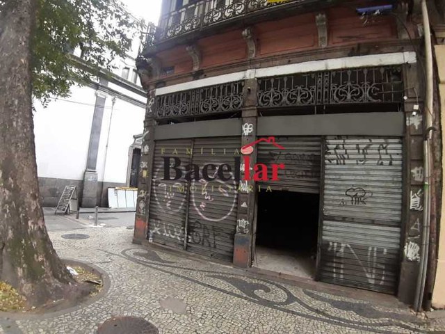 Loja : / Comercial / Centro