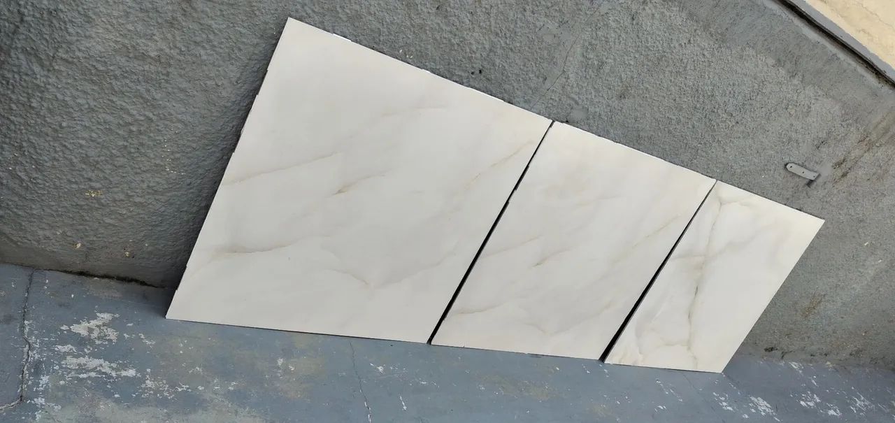 Porcelanato 90 x 90 aproximadamente uns 30m2. - Foto 5