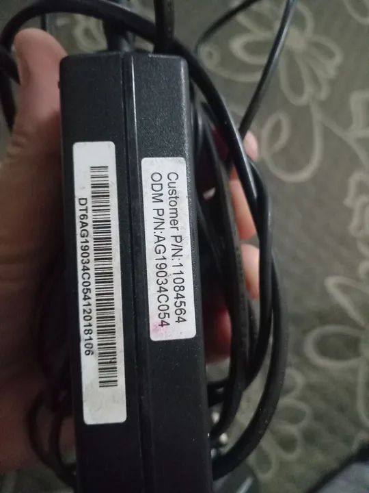 Fonte de Alimentação para Notebook (19V 3.42A)