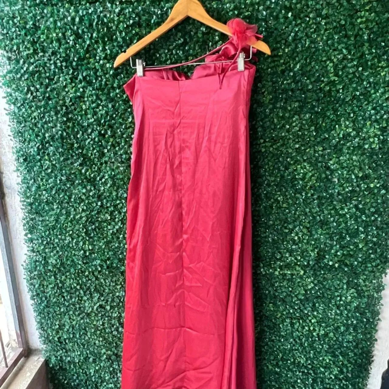 VESTIDO DE FESTA VERMELHO - Foto 2