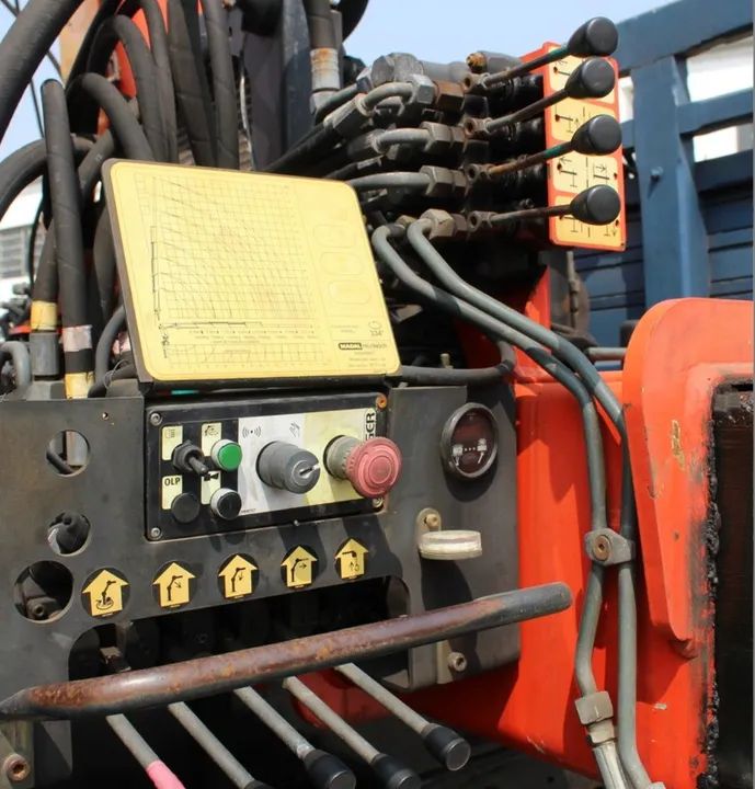 Munck 24.280 6x2 45ton - Foto 7