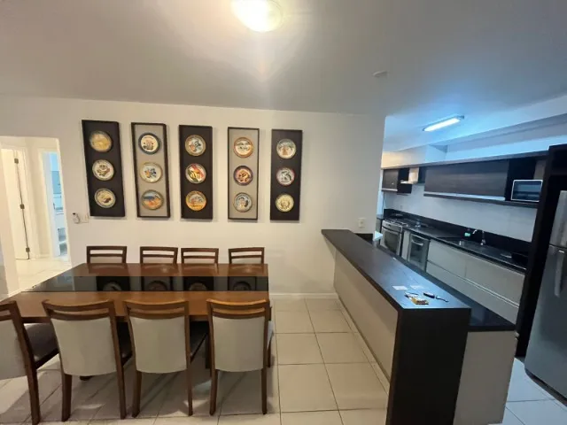 3 dormitórios - Praia Brava