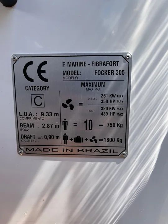Lancha Focker 30.5 Black Edition - Estado de Zero!!  - Foto 8