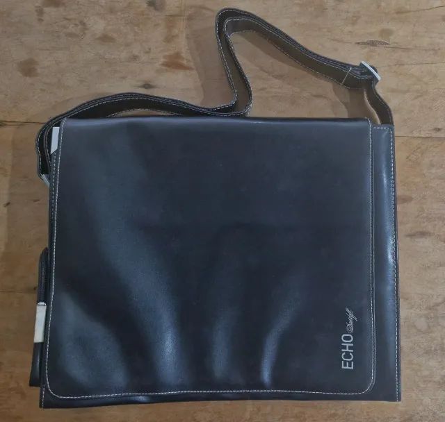 Bolsa tipo carteiro Marrom escura - Echo Davidoff (NOVA) com brinde