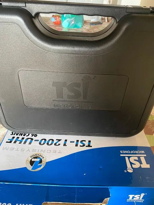 2 Microfone na caixa usado 3 vezes R$ 1200,00 - Foto 3
