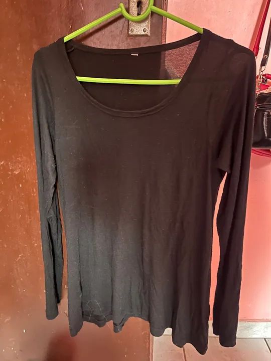 Blusa de manga comprida preta feminina - Foto 2
